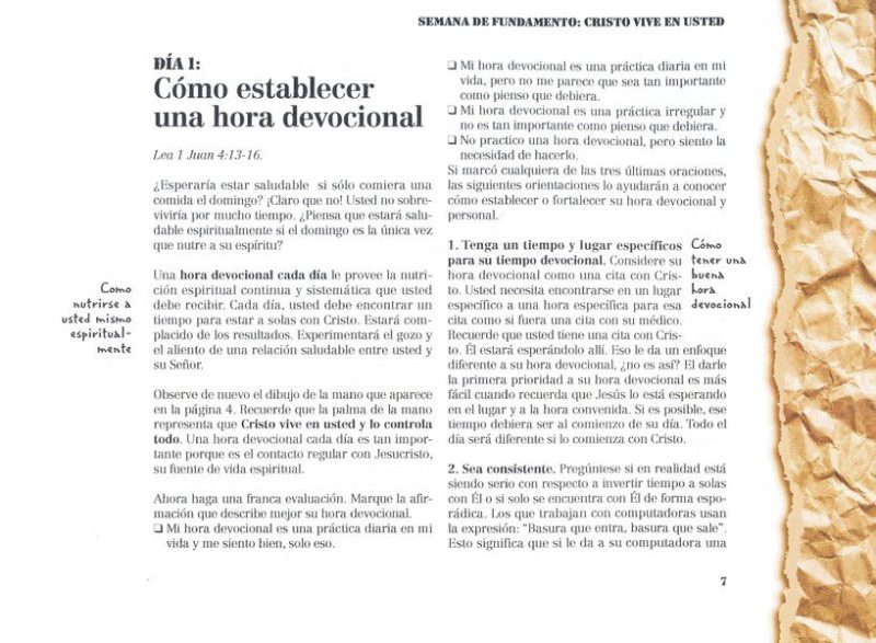 Página de libro con texto que ofrece consejos sobre cómo establecer una hora devocional diaria, con el título 'DÍA 1 Cómo establecer una hora devocional' y subsecciones con viñetas y un recuadro titulado 'SEMANA DE FUNDAMENTO CRISTO VIVE EN USTED'.