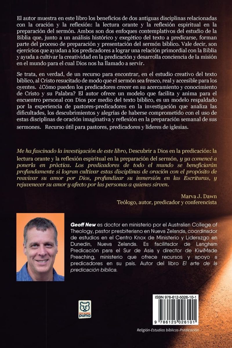 [Contraportada de un libro con texto descriptivo sobre su contenido, enfocado en la oración y reflexión espiritual como parte de la preparación del sermón. En la parte inferior, hay una fotografía de un autor sonriente.]