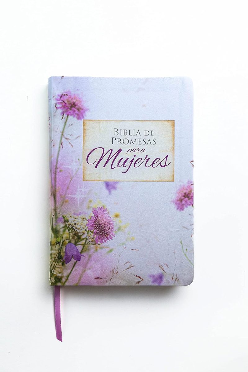 ** Biblia con cubierta decorada con flores moradas y título "Biblia de Promesas para Mujeres".