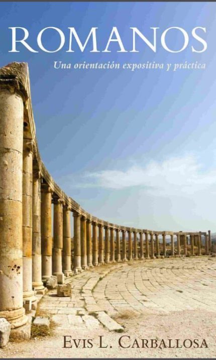  "Portada del libro 'Romanos' de Evis L. Carballosa, con una imagen de antiguas columnas romanas y un cielo azul claro."