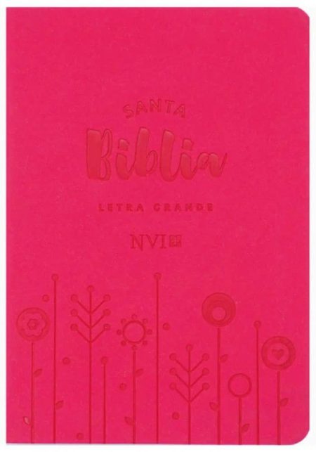** Una Biblia con tapa de color rosa decorada con un diseño floral y el texto "Santa Biblia Letra Grande NVI".