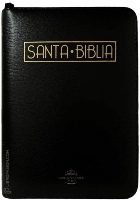 ** Portada de la Santa Biblia con tapa de cuero negro y letras doradas.