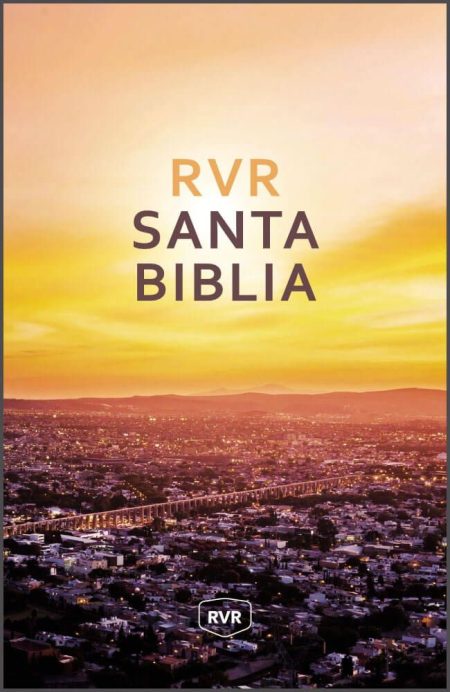 ** Portada de la Santa Biblia RVR con una imagen de un paisaje urbano al amanecer.