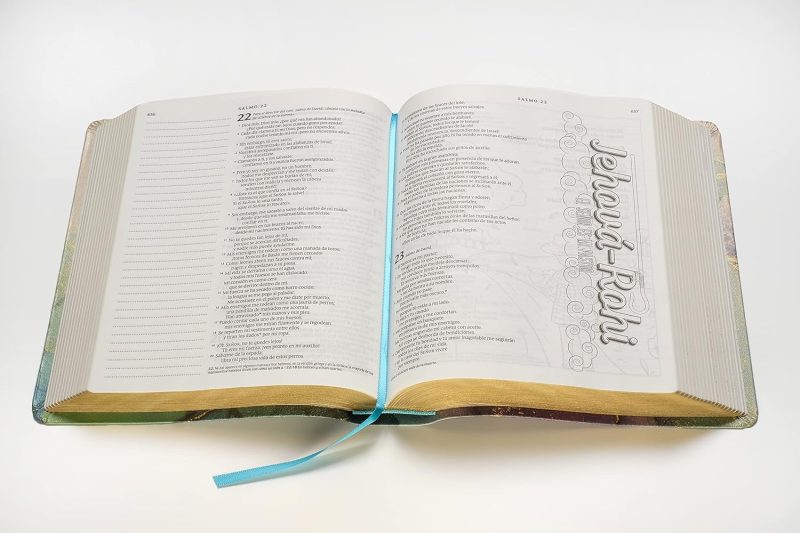 ** Una Biblia abierta mostrando la sección de Jeremías, con un marcador azul resaltando la página.
