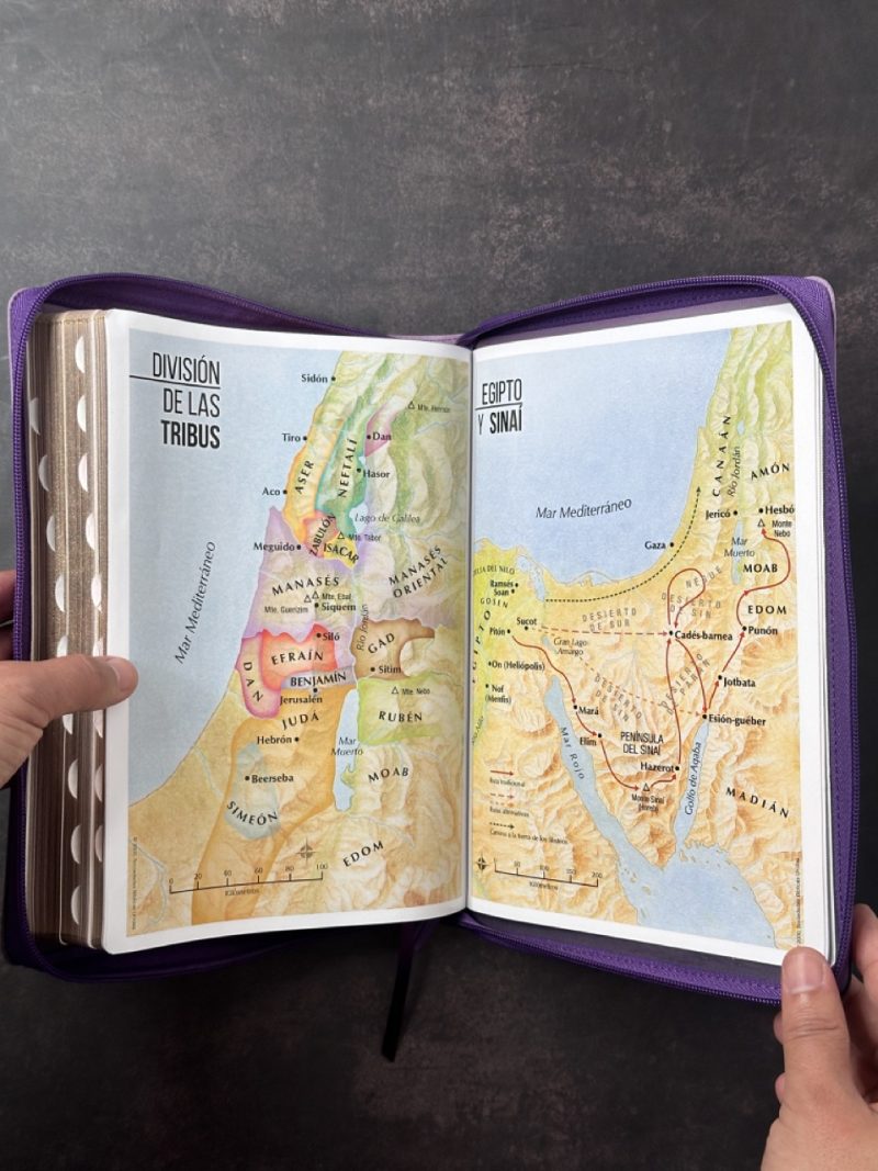 Biblia RVR 1960 Letra Súper Gigante Tricolor Lila Morado Negro Símil Piel con Índice con Cierre - Image 4