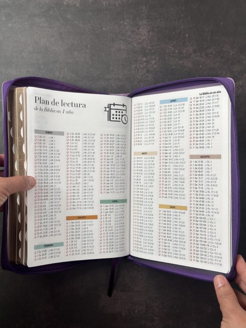 Biblia RVR 1960 Letra Súper Gigante Tricolor Lila Morado Negro Símil Piel con Índice con Cierre - Image 2